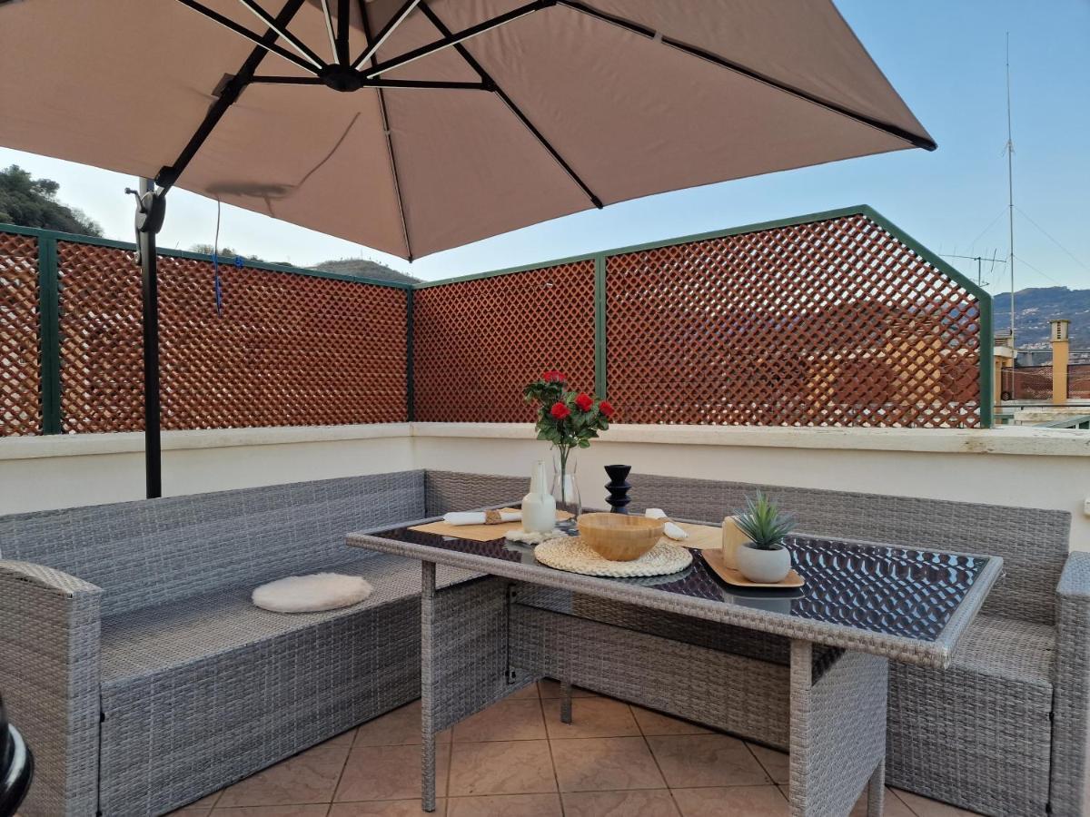 650 Metri Dal Mare - Wifi - Terrazzo - Piscina - A/C Leilighet Pietra Ligure Eksteriør bilde